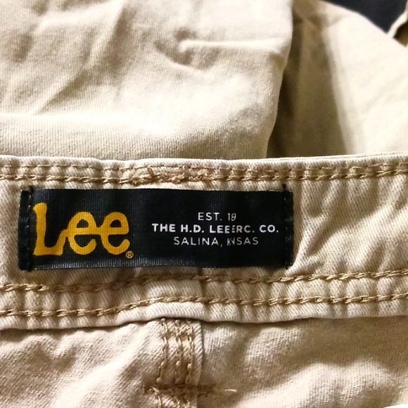 NWOT MENS LEE CARGO SHORTS Size40 - Picture 3 of 4